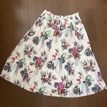 PAUL SMITH 꽃무늬 플레어 스커트