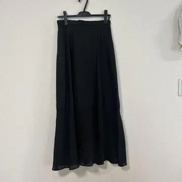 뷰티 앤 유스 스커트