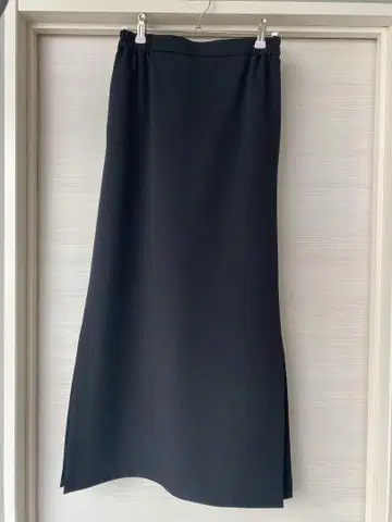 뷰티 앤 유스 유나이티드 애로우즈 스커트 블랙