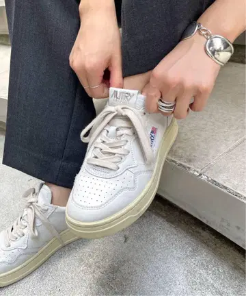 ALUTRY 화이트 캐주얼 스니커즈