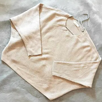 H&M 돌먼 니트 긴팔 베이지 넉넉한 돌먼 슬리브 L 상당