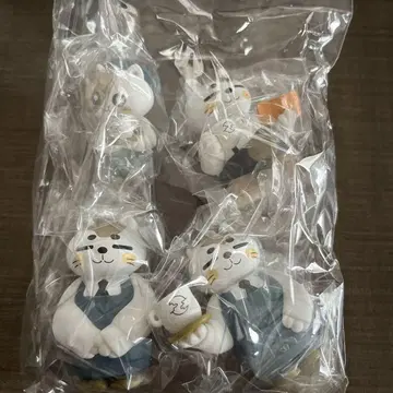 보름달 커피점 마스터와 코만게츠 피규어 4종 세트