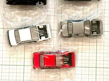 레빈 3대 1/72 C 카 크라프트 코롤라 레빈 AE86 가챠 하치로쿠