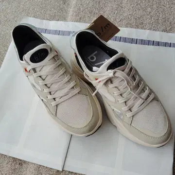 문스타 b/m 차그 23.5cm