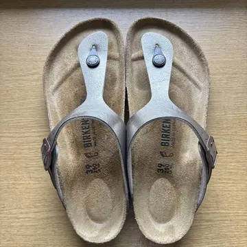 BIRKENSTOCK 플랫 샌들 사이즈 39