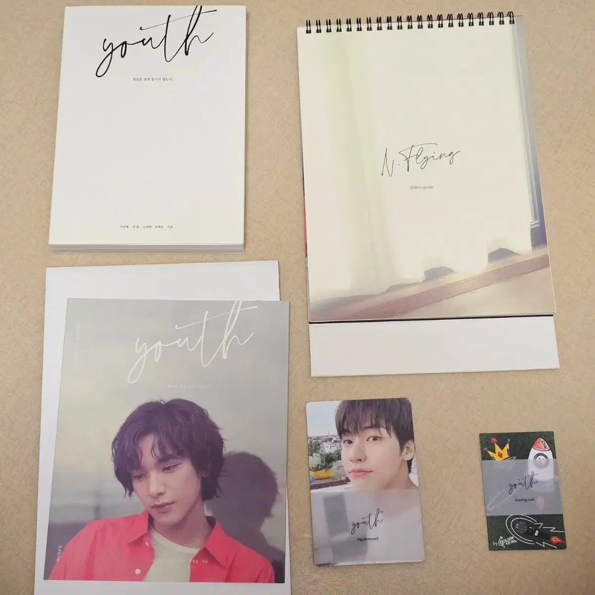 Nflying 2020 season's greetings wts on Bunjang Global Site.