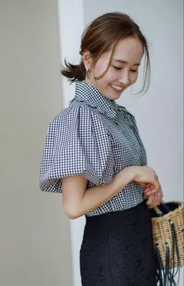 bluelea 블라우스 반팔 스캘럽 벌룬 블라우스 깅엄 체크