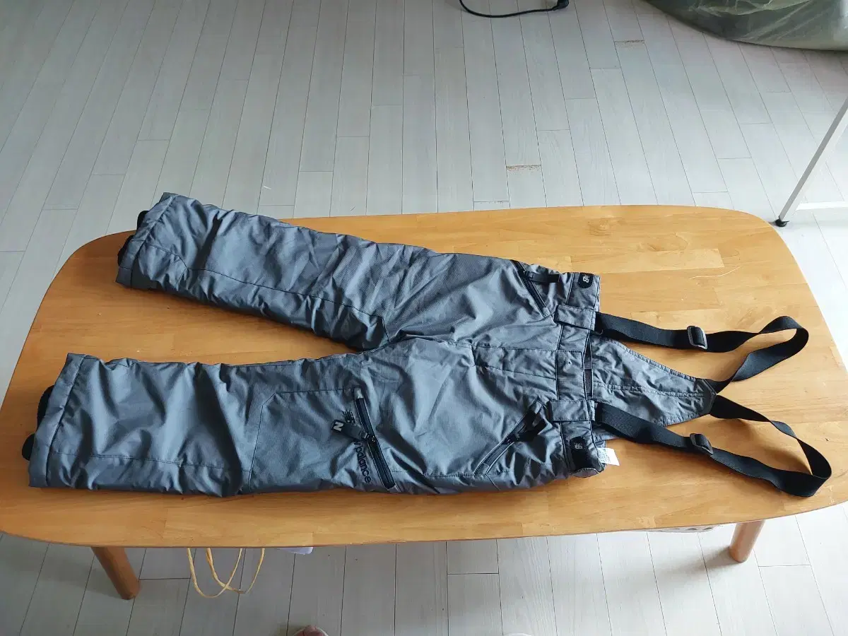 New Balance Kids Ski Pants, size 130.