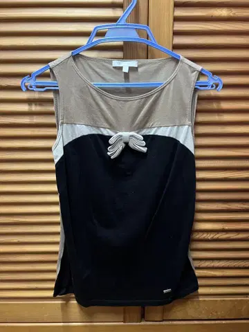 PAULE KA 슬리브리스 탑 S 베이지, 블랙