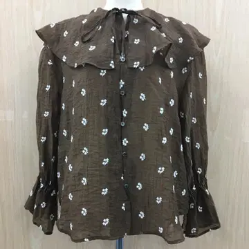 프레디에뮤 꽃무늬 자수 블라우스 F0623A04