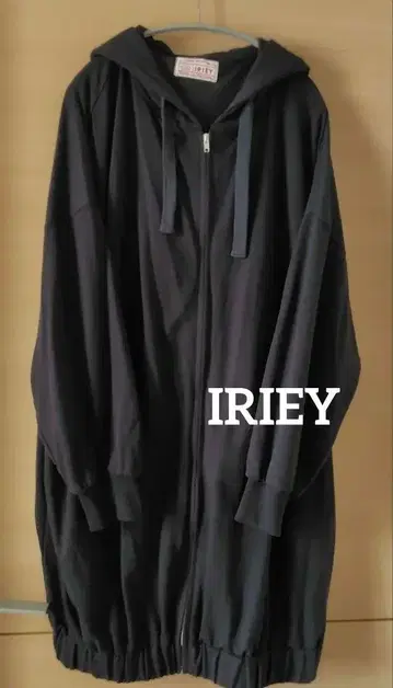 IRIEY 롱 라이트 후드티 블랙