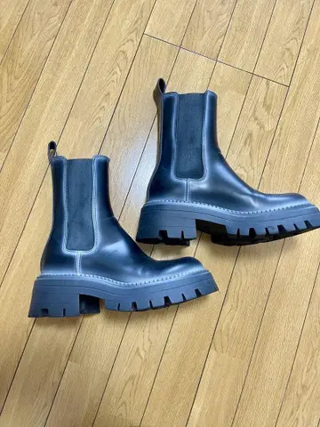 블랙 사이드 고어 부츠 통굽