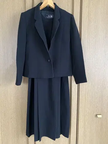 블랙 수트, 예복, 상복