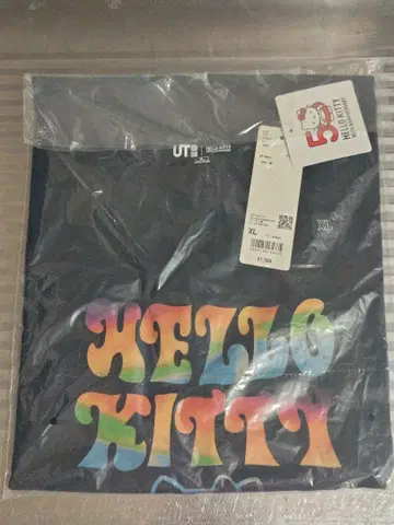 산리오 유니클로 헬로키티 티셔츠 (XL)