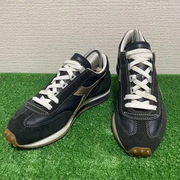 diadora 가죽 스웨이드 스니커즈
