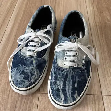 Vans 케미컬 워시 데님 스니커즈