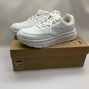 휠라 화이트 스니커즈 통굽