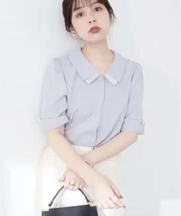 내추럴 꾸뛰르 osono 배색 레이어드 카라 삼각형 커프스 블라우스