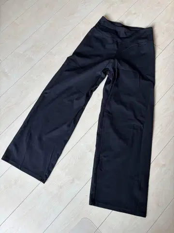 Andre Aircooling 세미 와이드 레깅스 숏 S 블랙