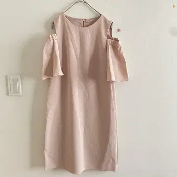 아나이 ANAYI 원피스 무릎 기장 오픈 숄더
