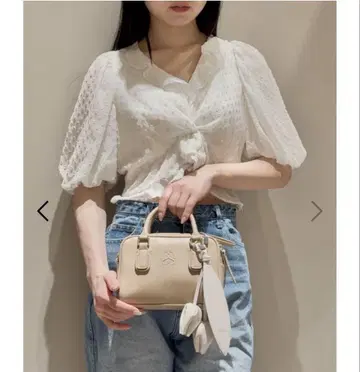 자카드 퍼프 슬리브 크롭 블라우스