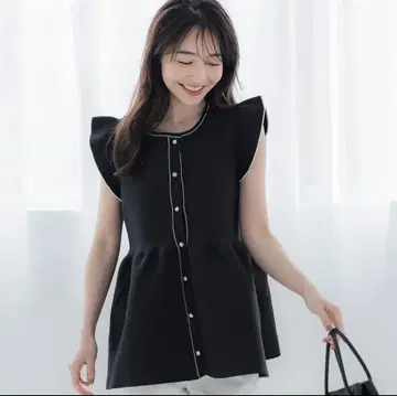 [미사용 새상품] 코카 coca 페플럼 니트 베스트