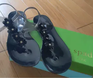 kate spade 플라워 장식 플랫 샌들