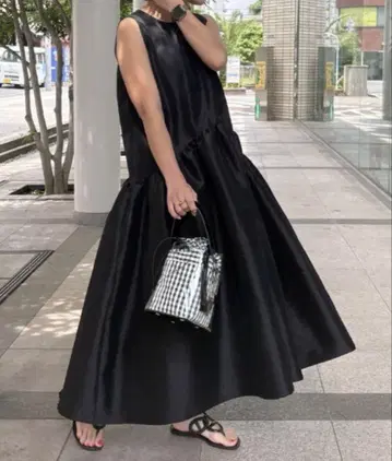도노반 볼륨 롱 원피스