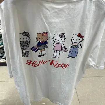 스타일업 버전 키티 티셔츠