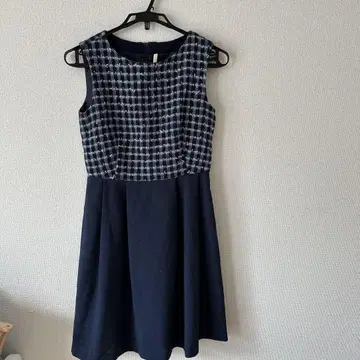 네이비 체크 무늬 슬리브리스 원피스 38(M)
