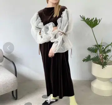 시스루 볼륨 퍼프 드레스 [SANSeLF]