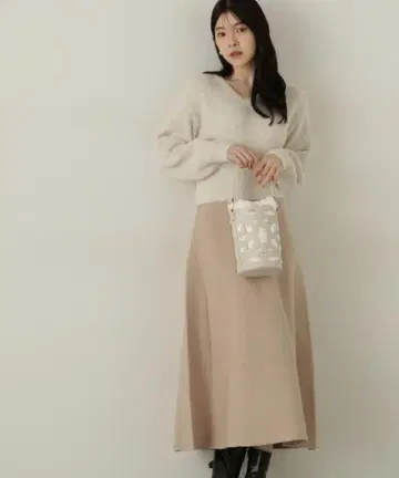 프로포션 바디 드레싱 푹신푹신 라메 니트 도킹 원피스