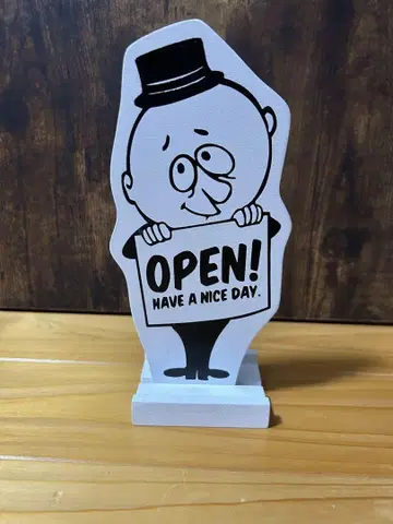 Burgermeister Beer 캐릭터 버기 스탠드