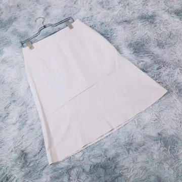 UNTITLED 세미 플레어 스커트 A라인 스커트 깔끔 오피스