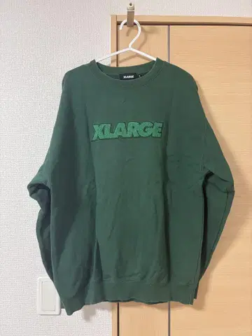 XLARGE 그린 로고 자수 트레이닝복