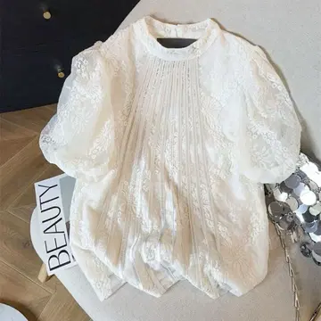 새상품 XL 페미닌 블라우스 화이트 레이스