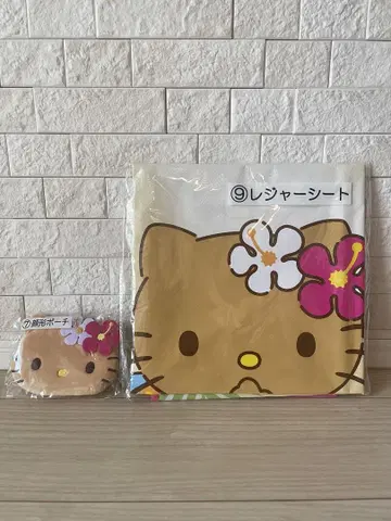 헬로키티 제일복권 레저 시트와 얼굴 모양 파우치 세트
