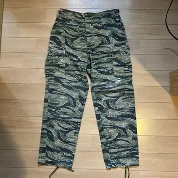 타이거 카모 유틸리티 팬츠