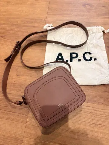 아페쎄 숄더백