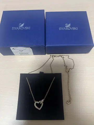 스와로브스키 하트 목걸이