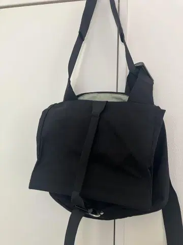 JOURNALSTANDARD BACH 메신저 백
