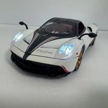 파가니 우아이라 Pagani Huayra 미니카 1/24 다이캐스트