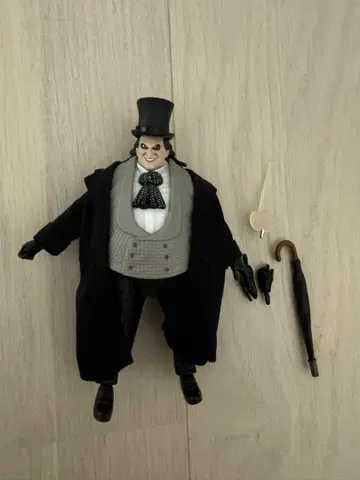 최종 가격 인하 DC 펭귄 피규어