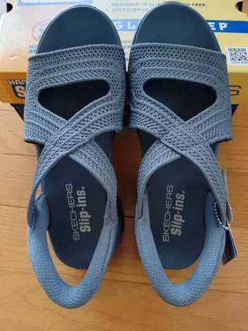 SKECHERS Slip-ins 그레이 스포츠 샌들
