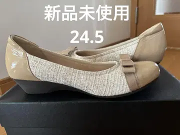 미사용 새상품 LIMITED EDITION 워킹 펌프스 천연 가죽 펌프스