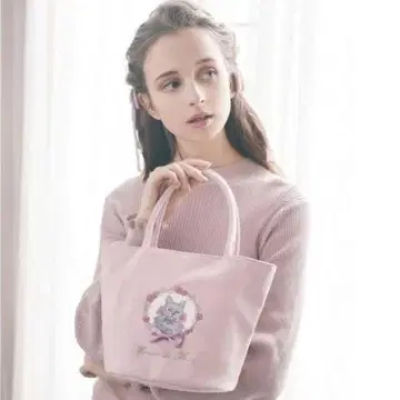 Maison de FLEUR 고양이 자수 토트백 핑크