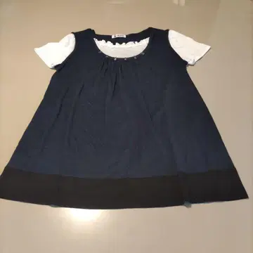 PICONE 네이비 반팔 티셔츠