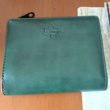 여성용 LACOSTE 그린 접이식 지갑