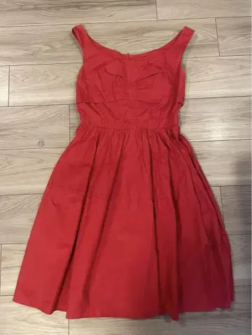 CARVEN 슬리브리스 플레어 원피스