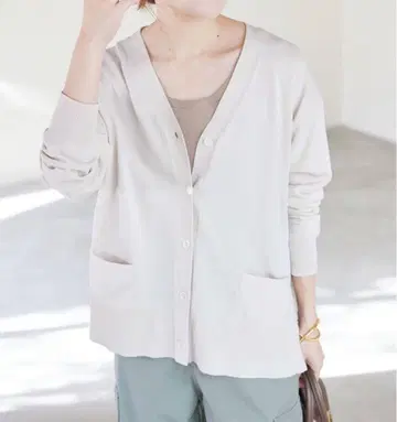 슬로브 이에나 아이스 코튼 V넥 가디건